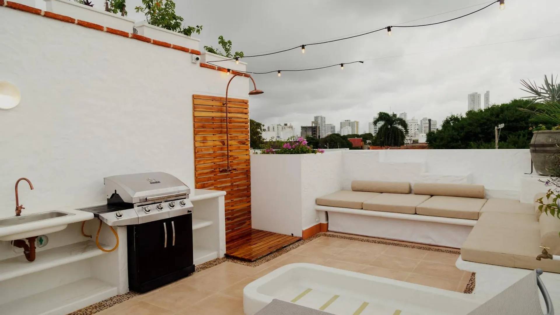 Spiritual Luxury 4Br Pool&Roofterrac Getsemani New Βίλα Cartagena 0*,  Κολομβία